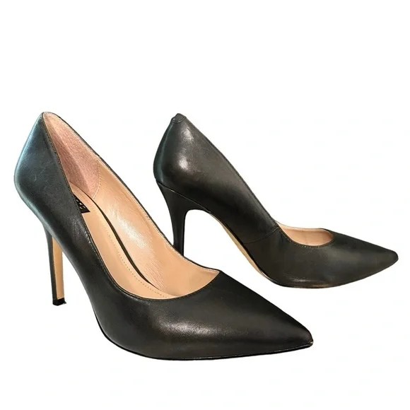 WHBM | Sergeant Green Pumps Size 6.5 - Picture 2 of 16